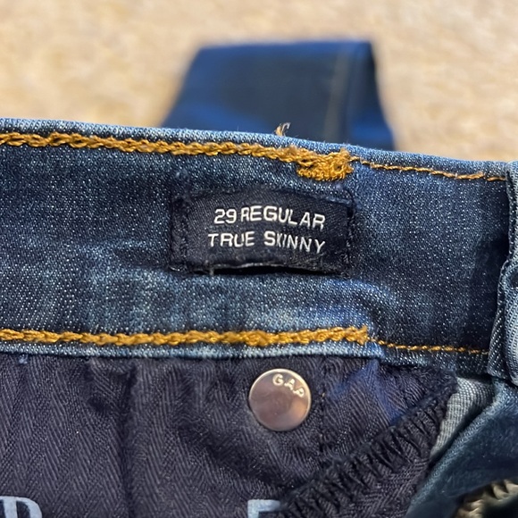 GAP 29 Regular True Skinny Dark Wash Jean - Picture 3 of 4